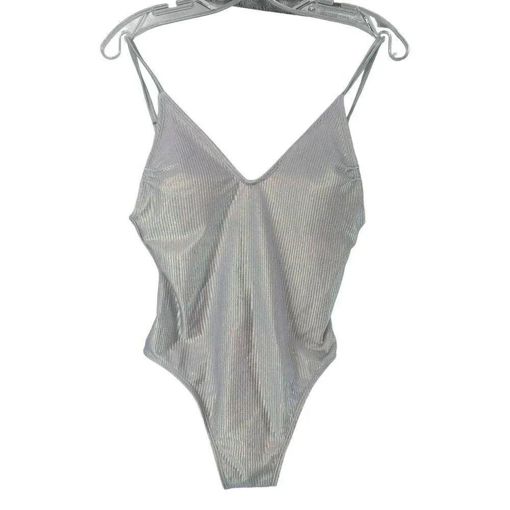 Iridescent Swimsuit White One Piece Size M Ribbed V Neck Xhilaration Swim Bride